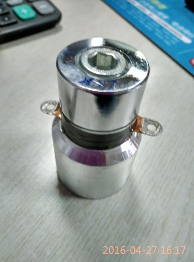 Piezo keramischer mit Ultraschallwandler 100W 60W sondern doppelte multi- Frequenz aus