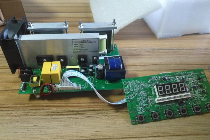 28KHz - 40 kHz-Frequenz-Ultraschallleiterplatte 160 x 360 x 300mm äußere Größe