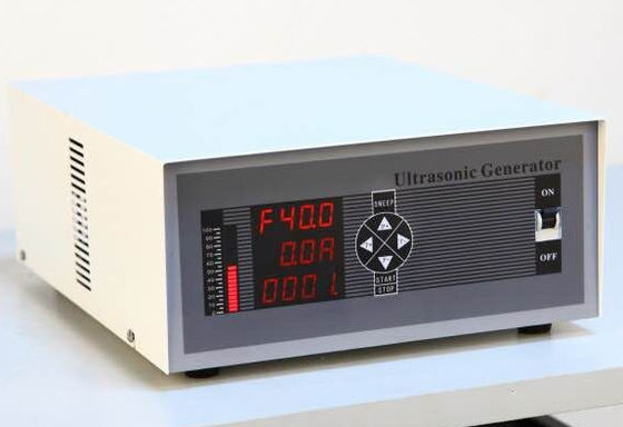 Qualität  20 Khz Ultrasonic Cleaner Generator Single Or Multi Frequency Fabrik